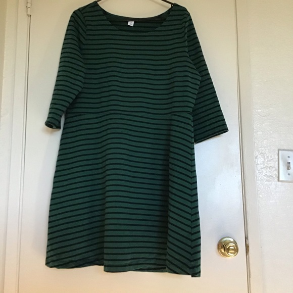 Old Navy Dresses & Skirts - Long sleeve midi dark green black stripes dress